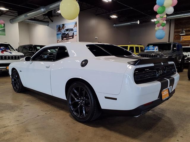 2023 Dodge Challenger R/T - Photo 7