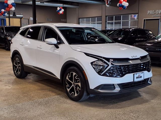 2023 Kia Sportage EX photo 3
