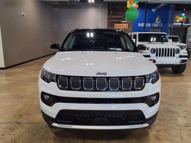 2022 Jeep Compass Limited photo 2