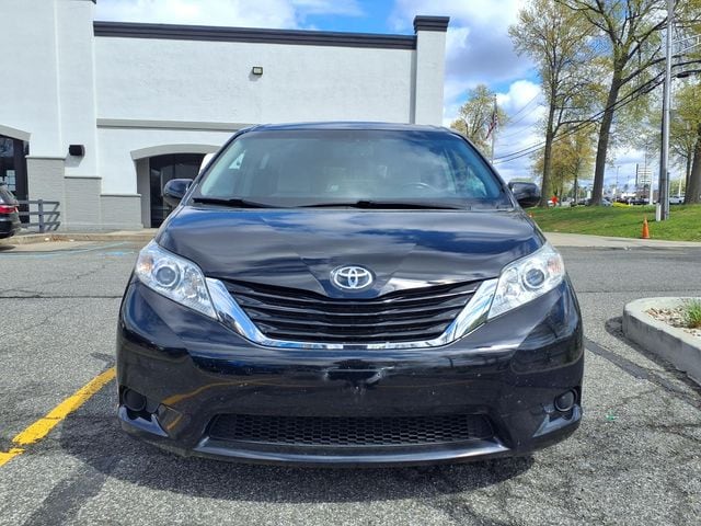 Used 2015 Toyota Sienna LE with VIN 5TDKK3DC6FS635139 for sale in Nanuet, NY