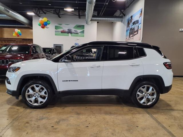 2022 Jeep Compass Limited photo 4
