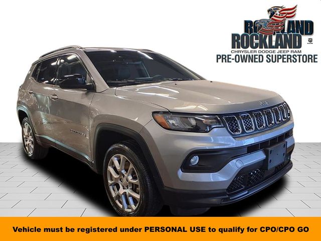 2023 Jeep Compass Latitude Lux's photo