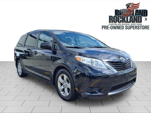 2015 Toyota Sienna LE