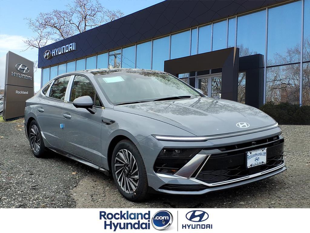 2026 Hyundai Sonata Hybrid Limited's photo