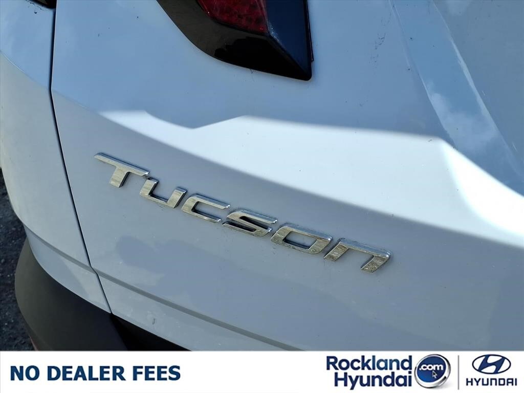 2023 Hyundai Tucson SE - Photo 19