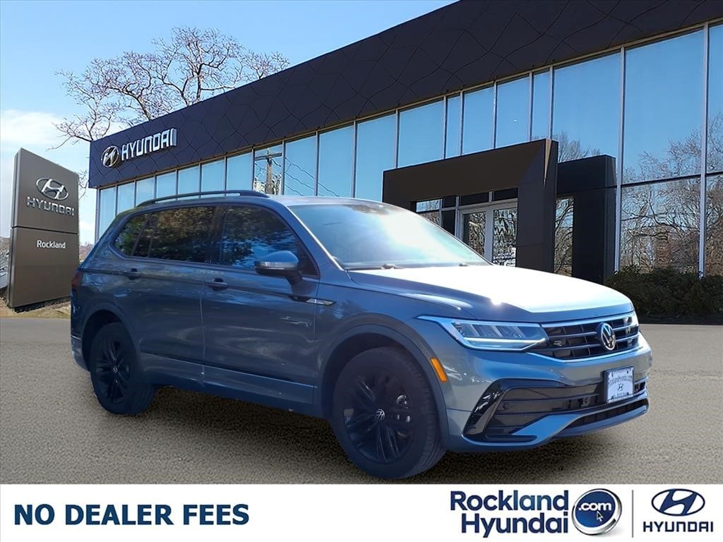 Used 2022 Volkswagen Tiguan SE R-Line Black Sport Utility