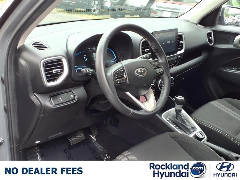 2023 Hyundai Venue SEL - Photo 10