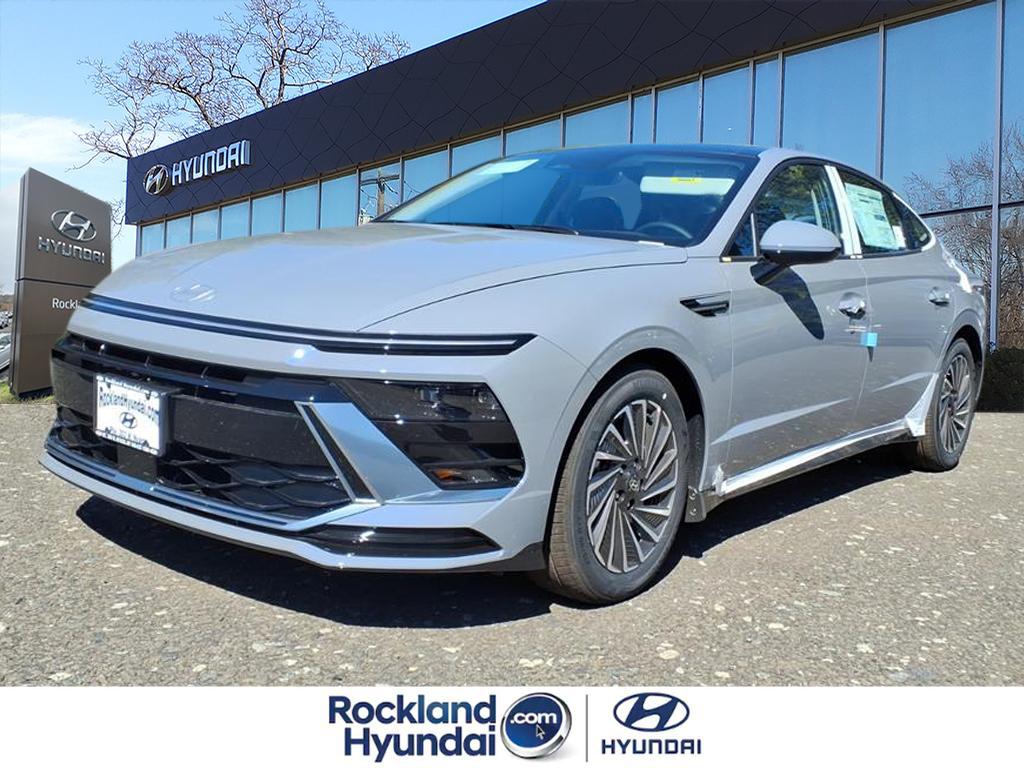 2026 Hyundai Sonata Hybrid Sedan 