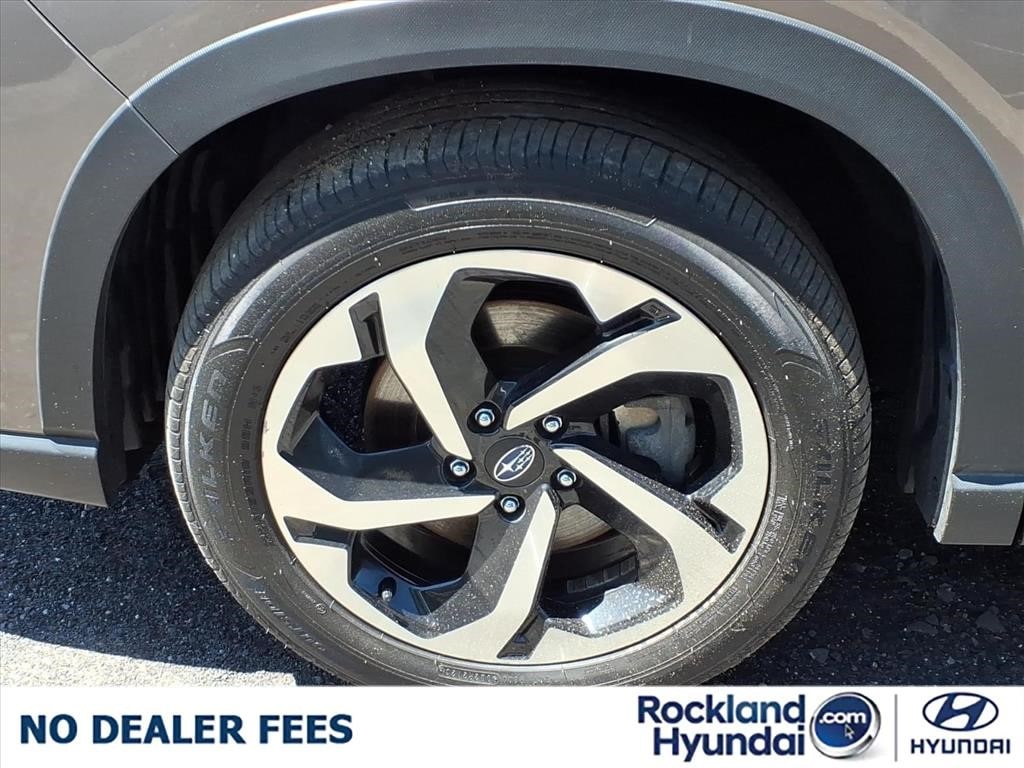 2024 Subaru Forester Touring - Photo 9