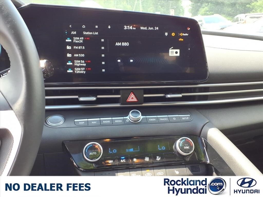 2025 Hyundai Elantra SEL - Photo 14