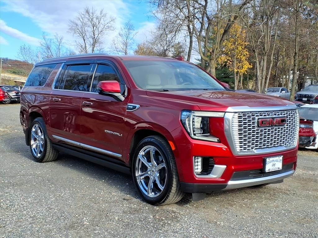 2021 GMC Yukon XL Denali's photo