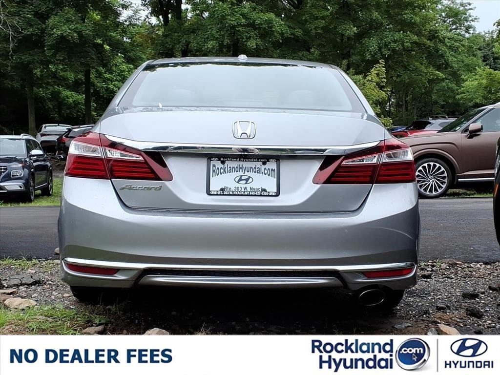 2017 Honda Accord EX - Photo 6