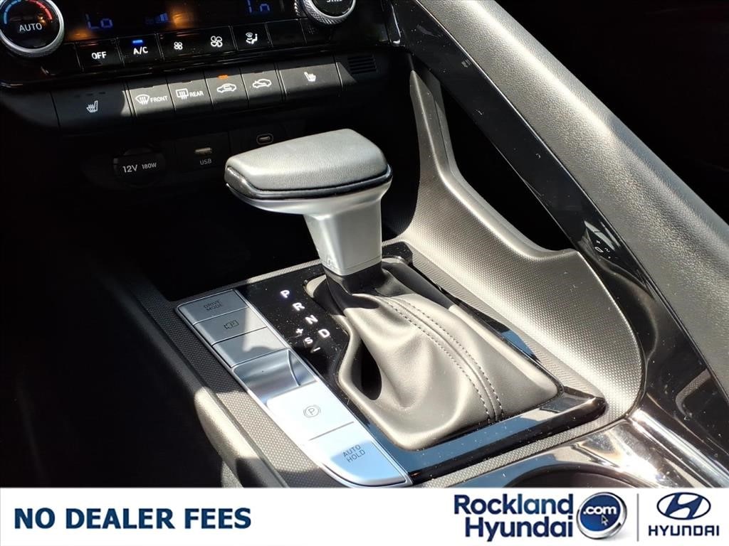 2025 Hyundai Elantra SEL - Photo 15