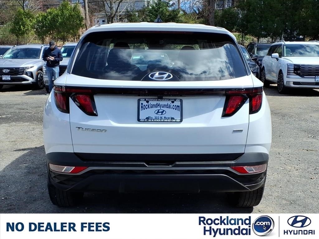 2023 Hyundai Tucson SE - Photo 6
