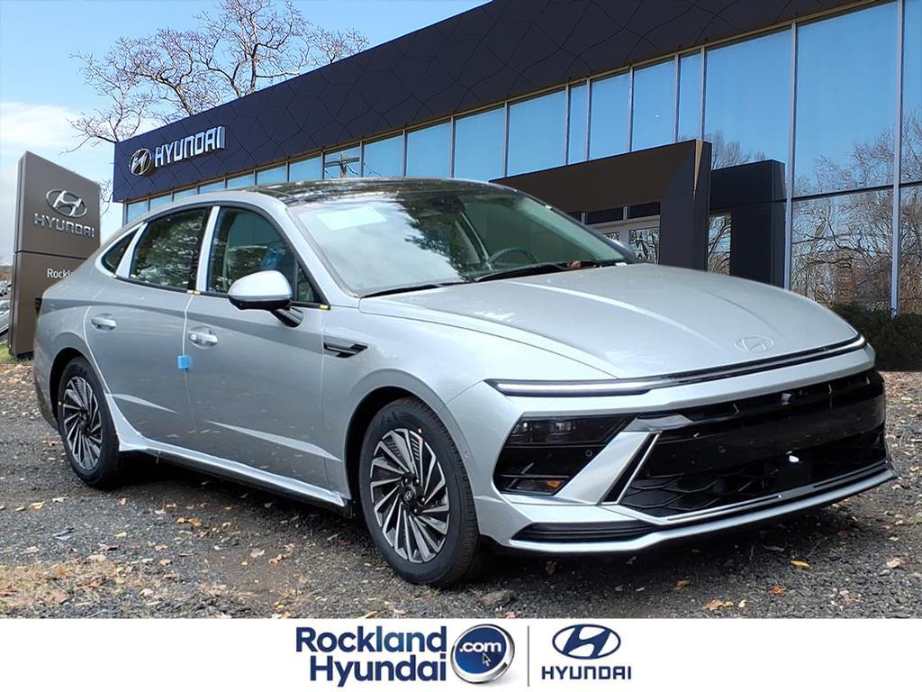 2026 Hyundai Sonata Hybrid Sedan 