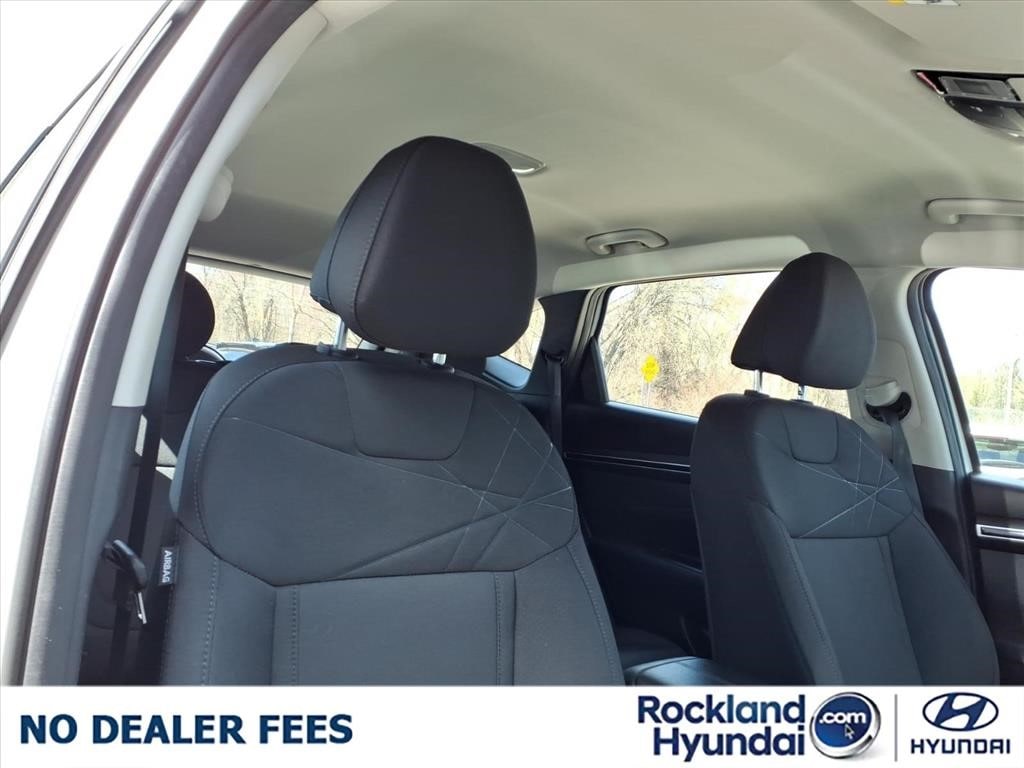 2023 Hyundai Tucson SE - Photo 22