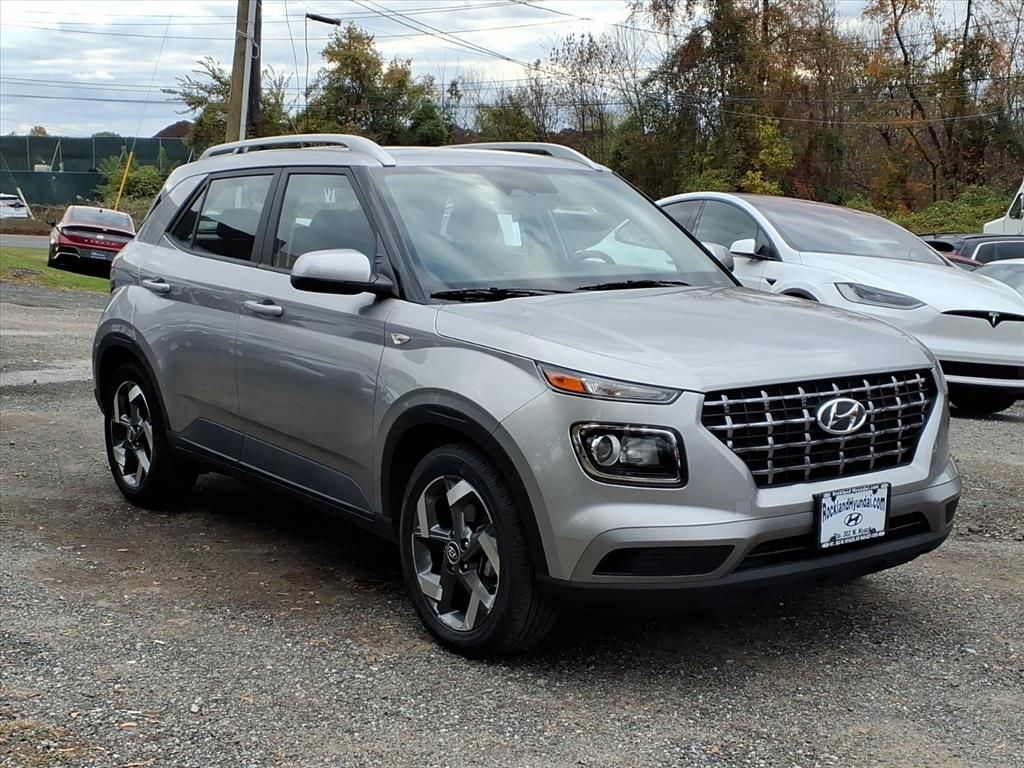 2023 Hyundai Venue SEL