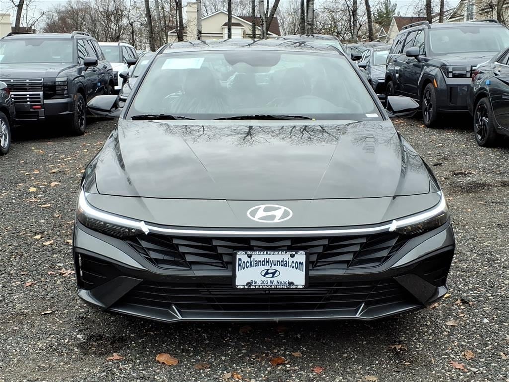 New 2026 Hyundai Elantra SEL Sport Sedan