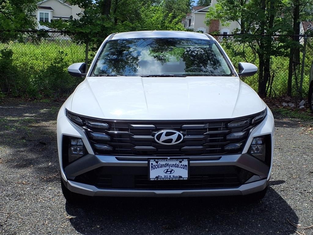 New 2025 Hyundai Tucson SE AWD SUV