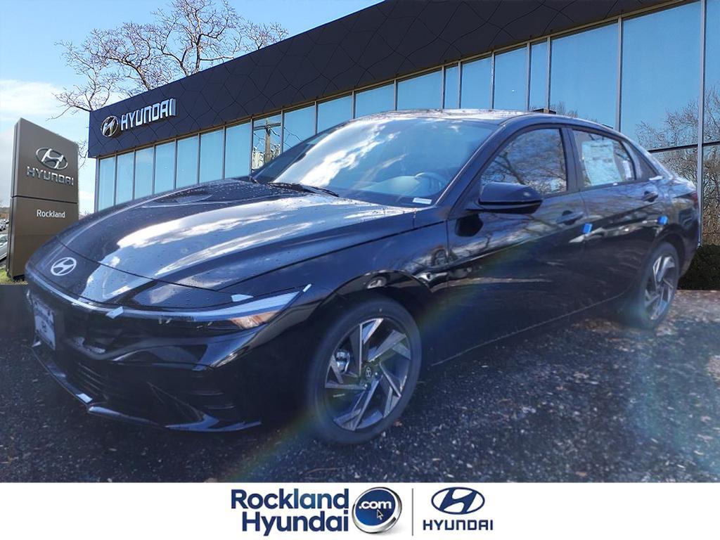 2025 Hyundai Elantra 2.0 SEL Convenience IVT's photo