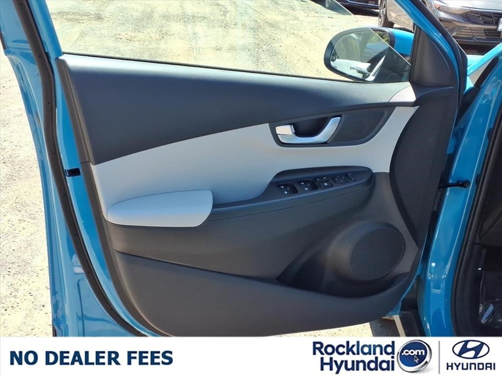 2023 Hyundai Kona SEL - Photo 9
