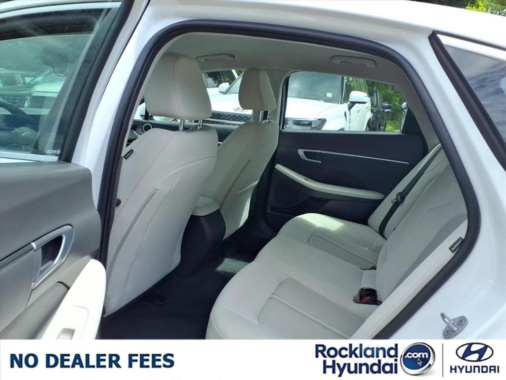 2025 Hyundai Sonata SEL - Photo 17