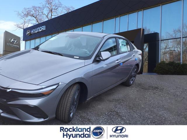 2025 Hyundai Elantra 2.0 SEL Convenience IVT's photo