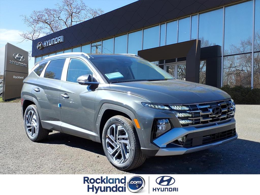 2025 Hyundai Tucson Hybrid SUV 