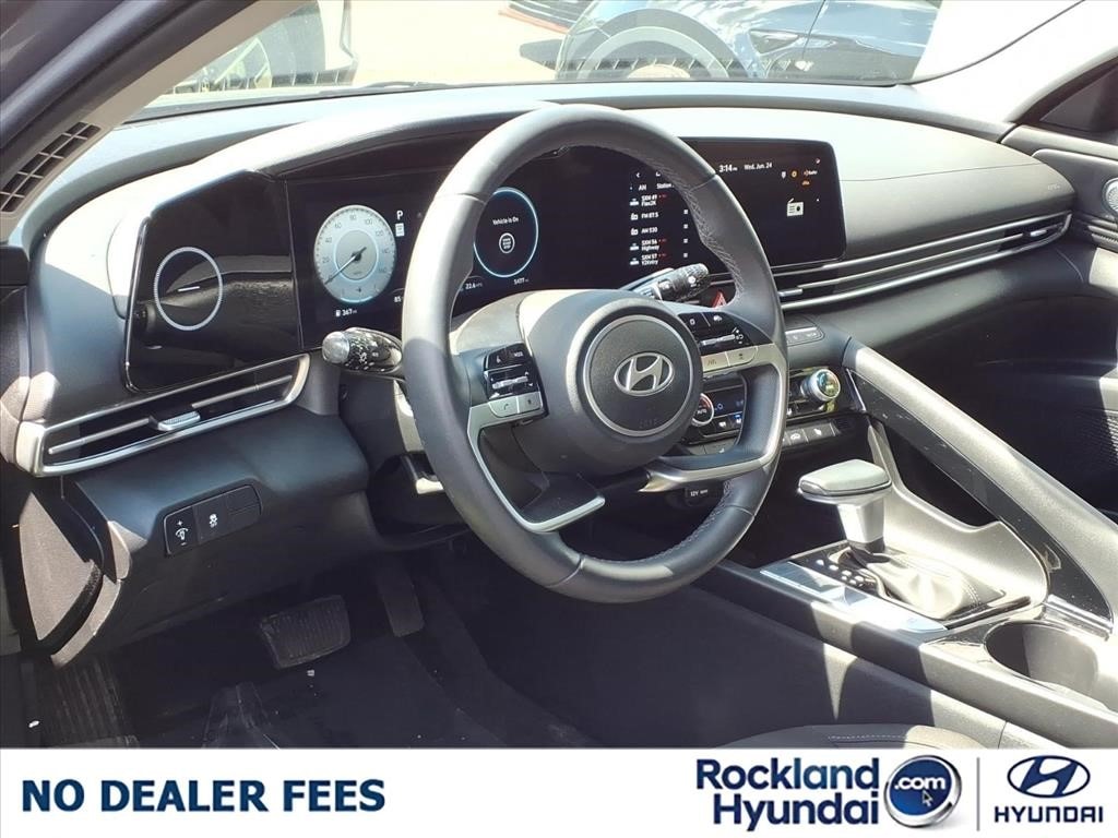 2025 Hyundai Elantra SEL - Photo 10