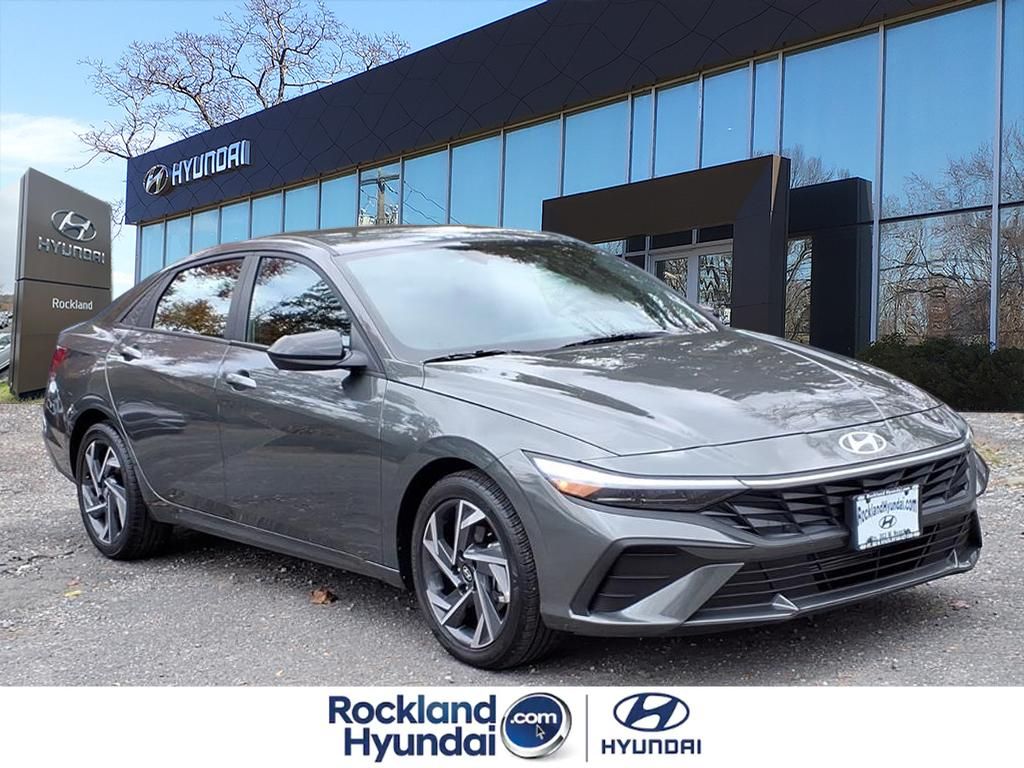 2025 Hyundai Elantra SEL