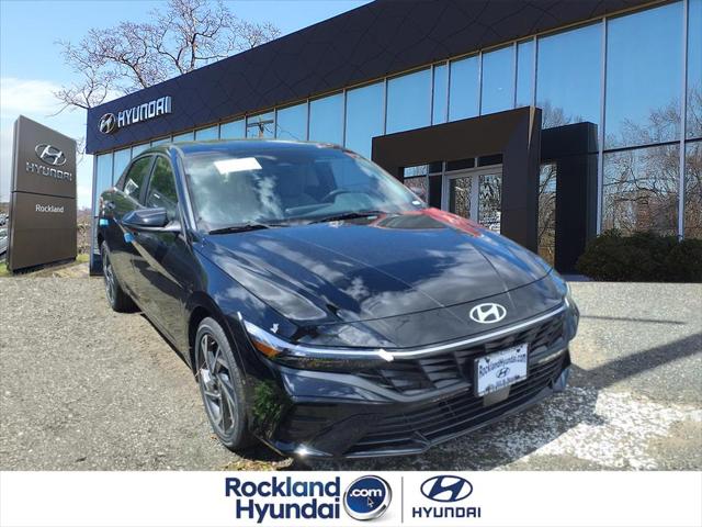 2025 Hyundai Elantra Hybrid Sedan 