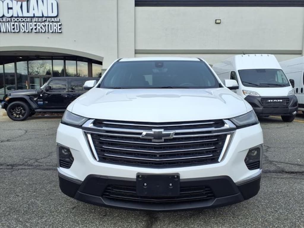 Used 2023 Chevrolet Traverse LT Leather SUV