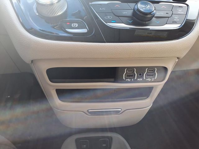 2021 Chrysler Pacifica Hybrid Touring L - Photo 22
