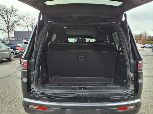 2022 Jeep Wagoneer Series II - Photo 12