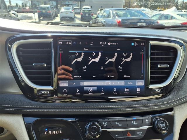 2021 Chrysler Pacifica Hybrid Touring L - Photo 19