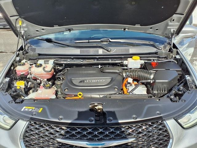 2021 Chrysler Pacifica Hybrid Touring L - Photo 11