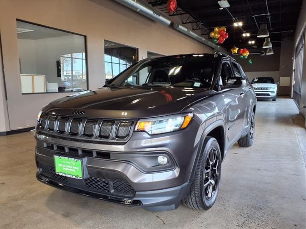 Certified 2022 Jeep Compass Latitude SUV