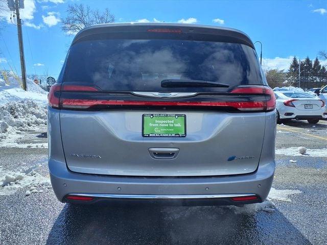 2021 Chrysler Pacifica Hybrid Touring L - Photo 6