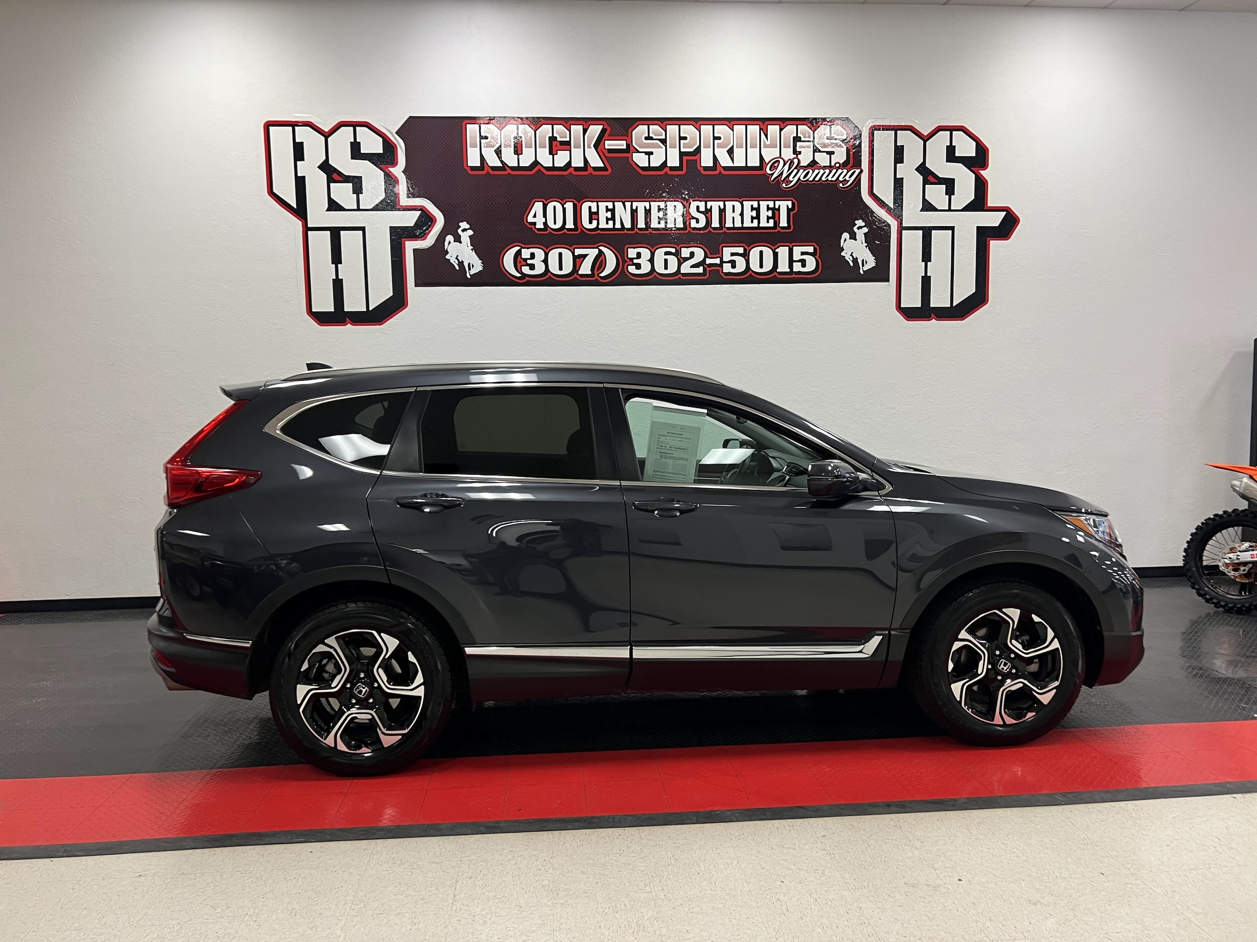 2019 Honda CR-V Touring's photo