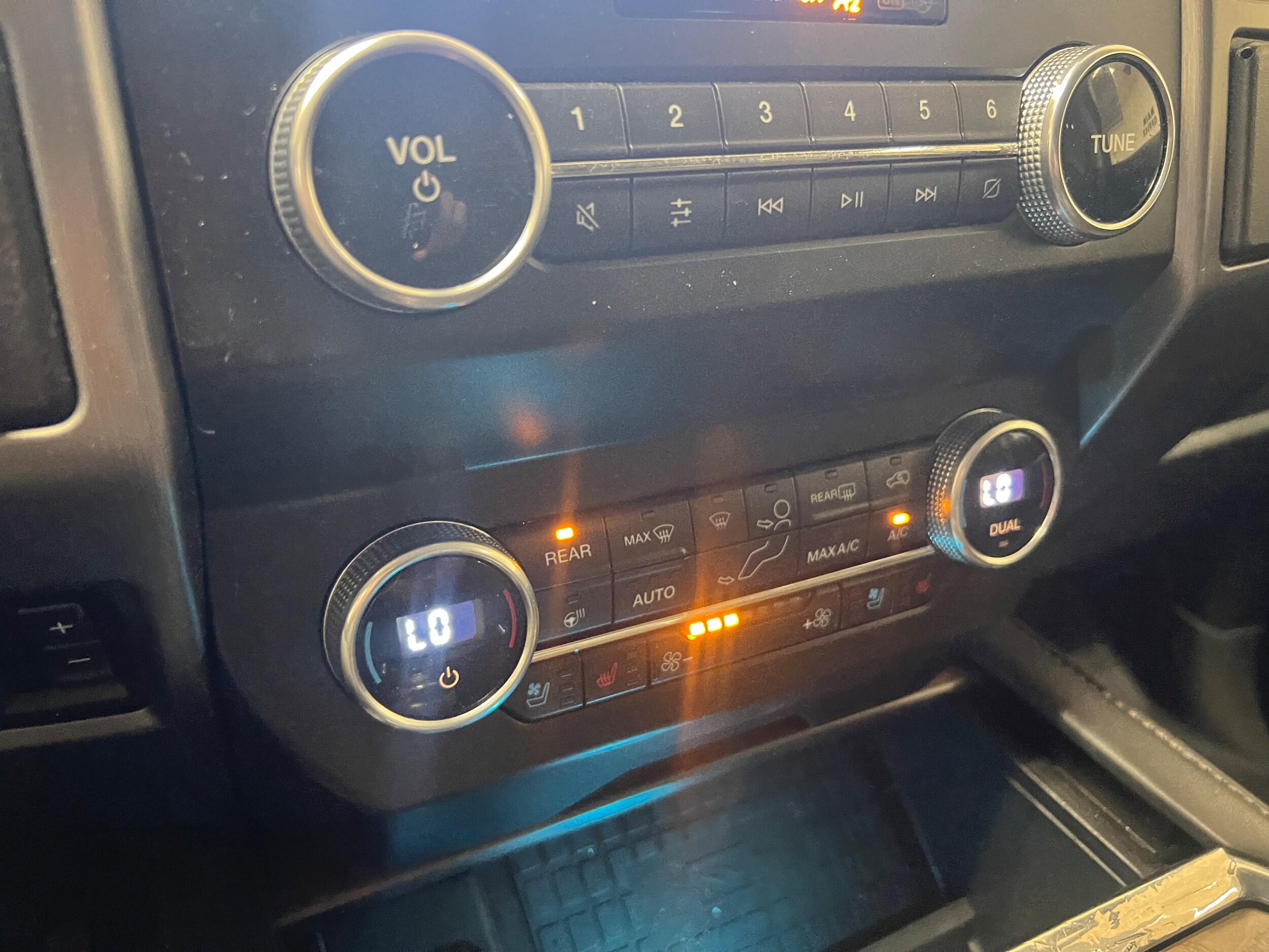 2020 Ford Expedition Platinum - Photo 26