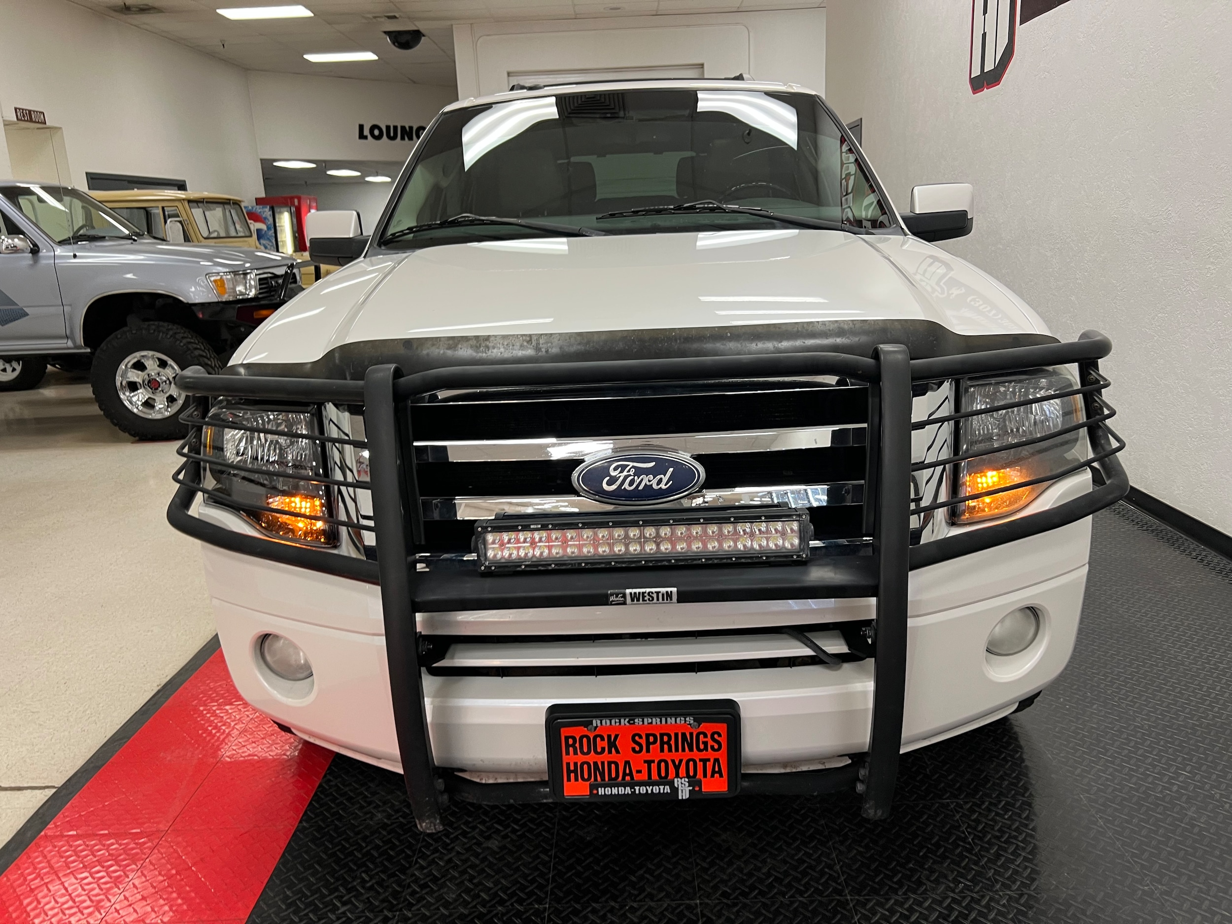 2011 Ford Expedition Limited photo 4