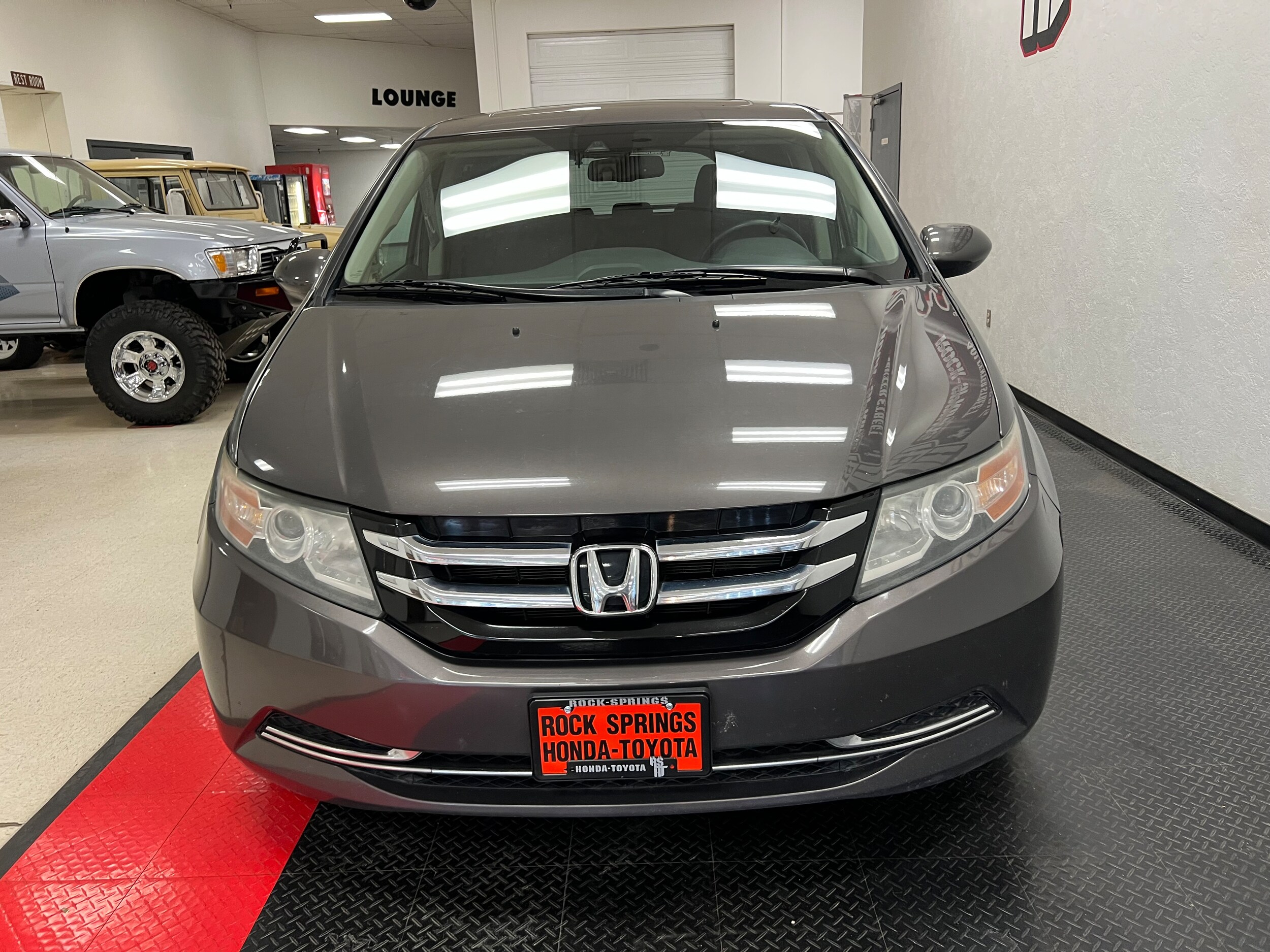 2015 Honda Odyssey EX-L photo 4