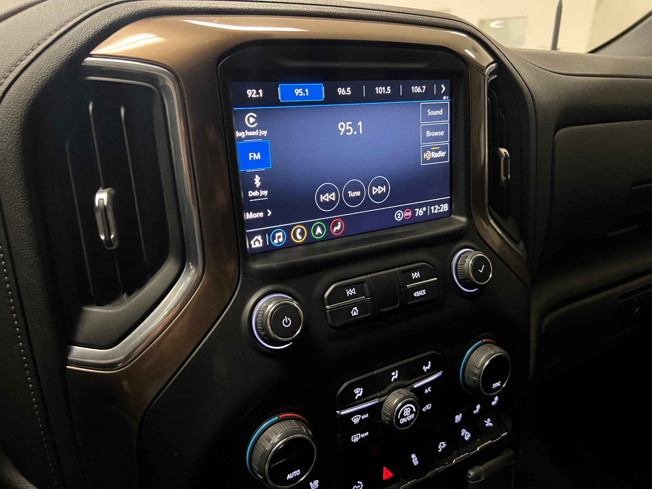 2021 Chevrolet Silverado 3500HD High Country - Photo 26