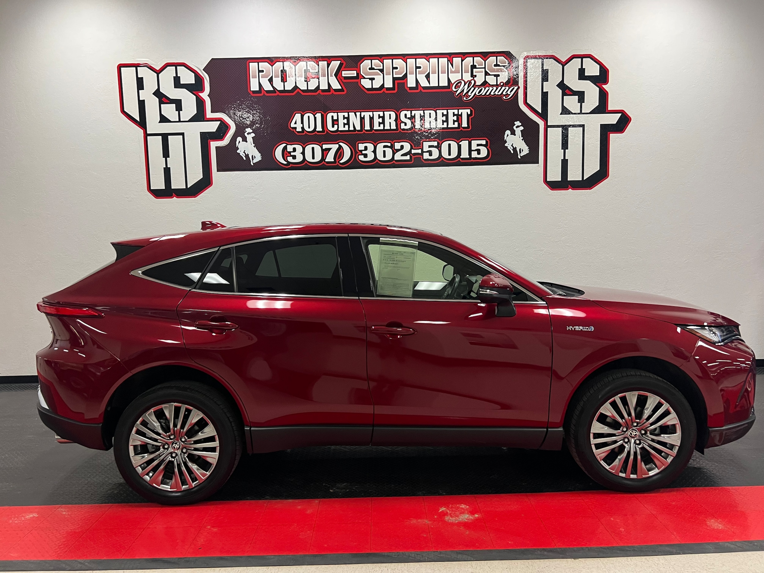 2021 Toyota Venza Limited's photo