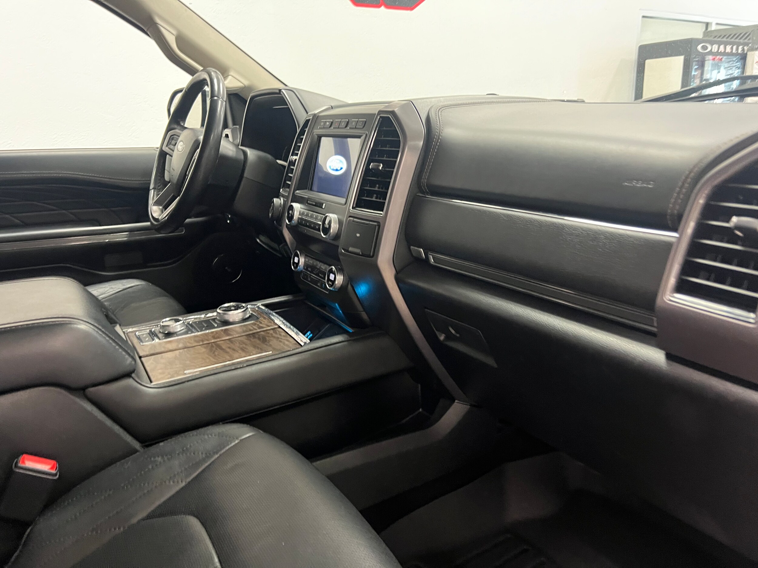 2020 Ford Expedition Platinum - Photo 17
