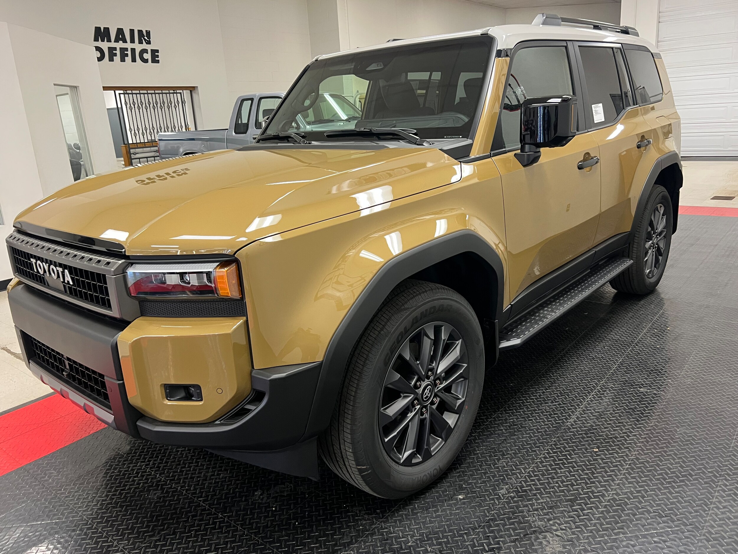 2025 Toyota Land Cruiser photo 3