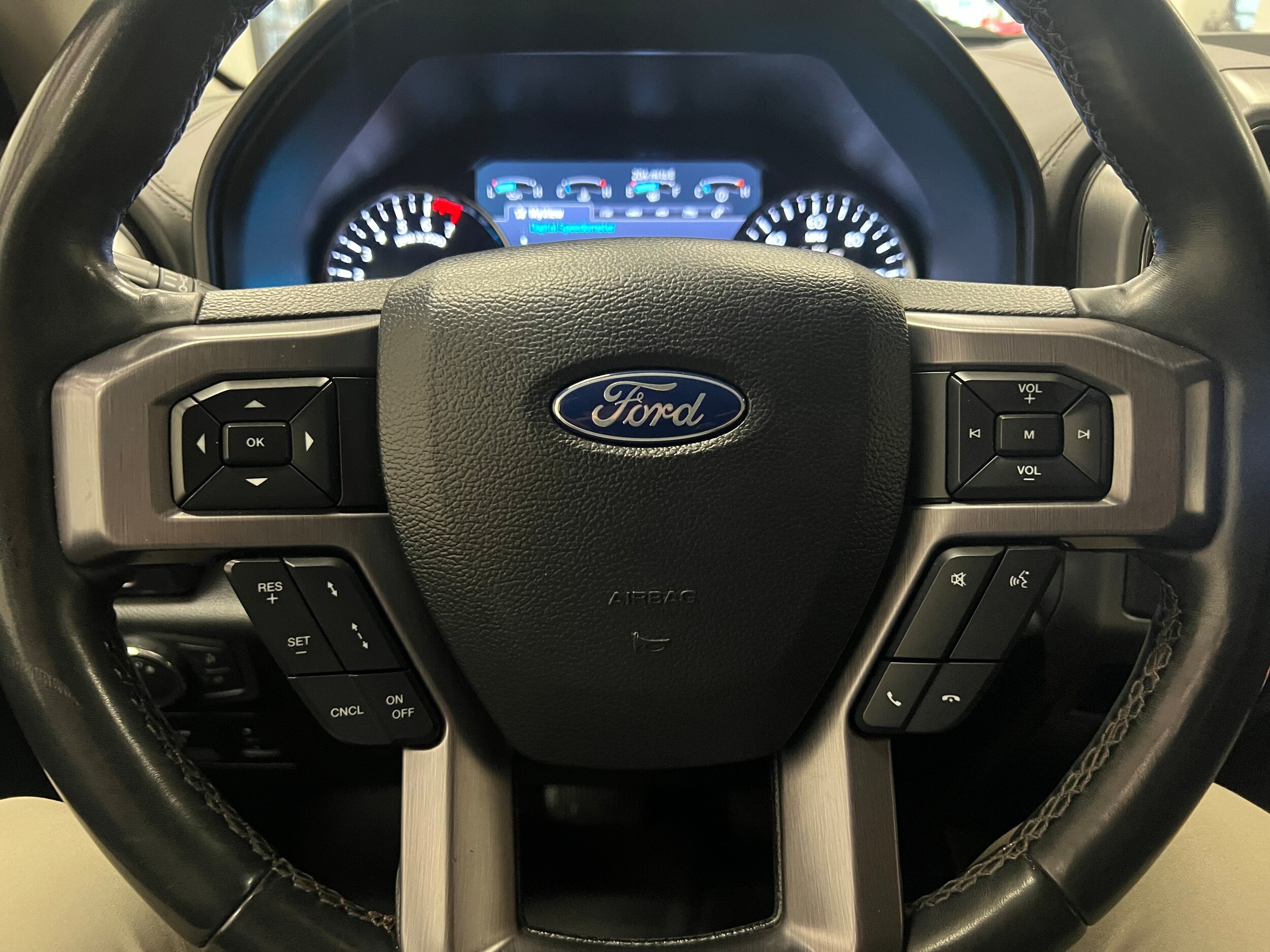2020 Ford Expedition Platinum - Photo 24