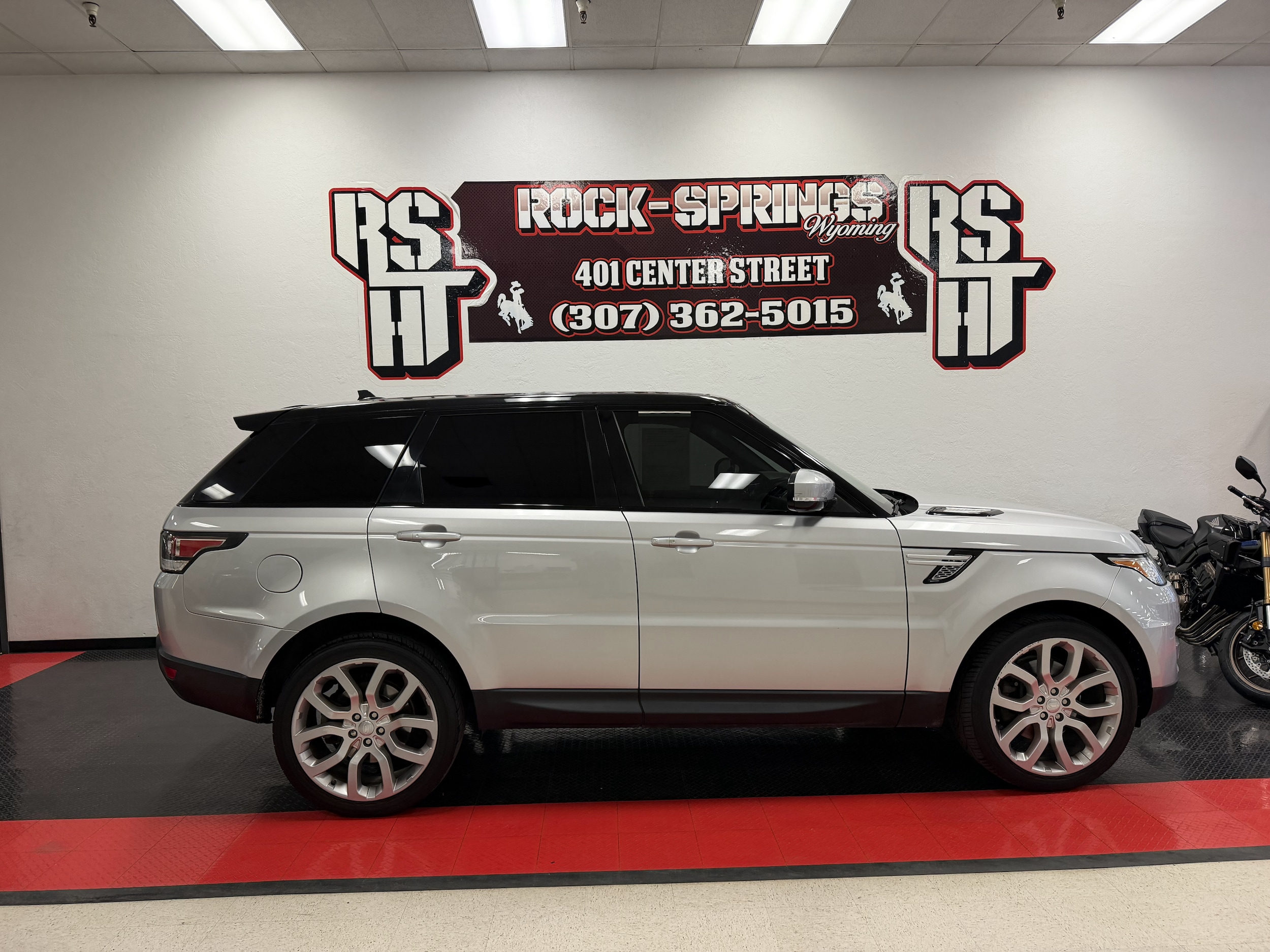 2016 Land Rover Range Rover Sport HSE 3.0's photo