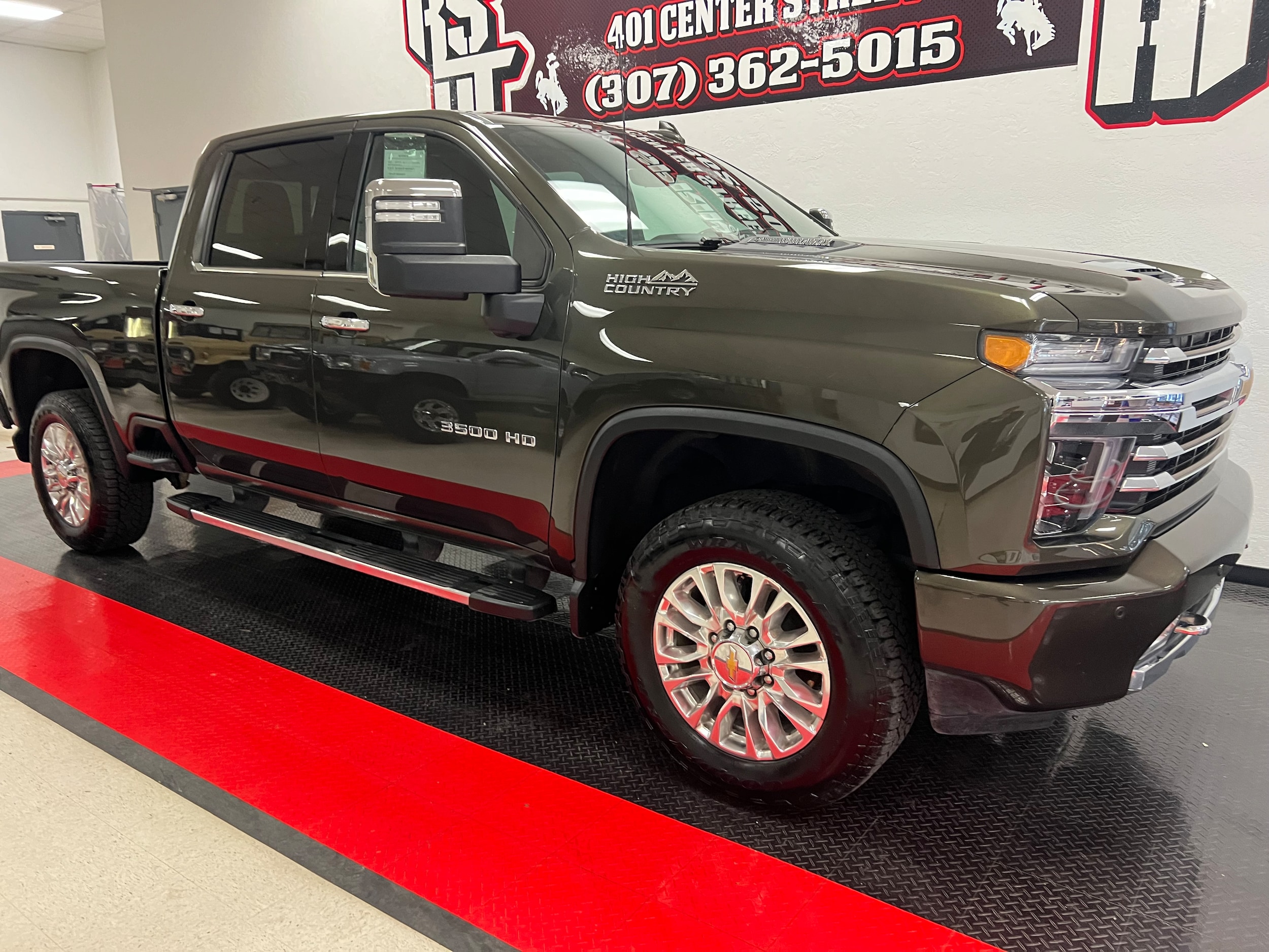 Used 2022 Chevrolet Silverado 3500HD High Country with VIN 1GC4YVEY7NF159799 for sale in Rock Springs, WY