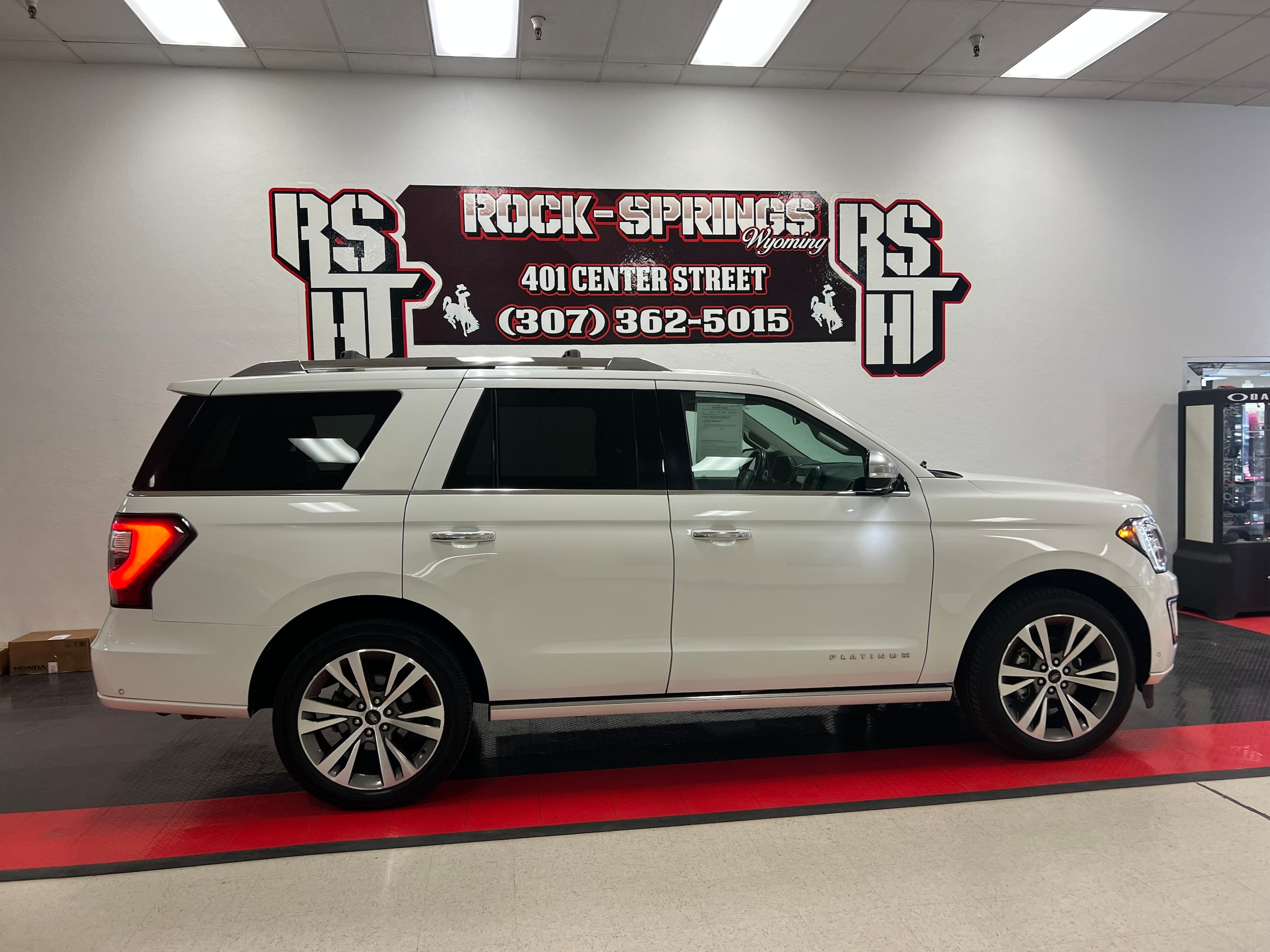 2020 Ford Expedition Platinum's photo